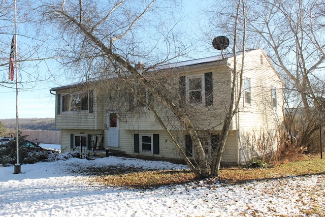 view of front of property