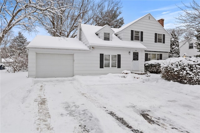 view of front facade featuring a garage