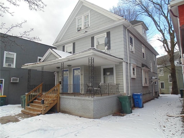 view of front of house featuring covered porch