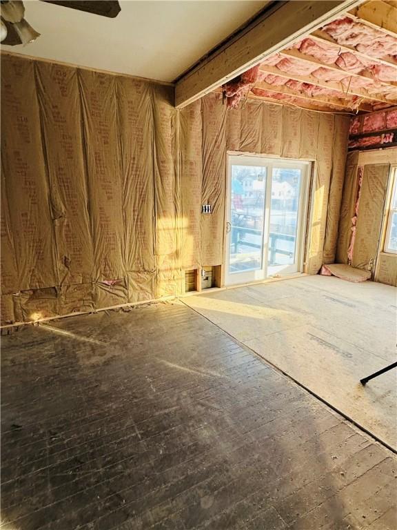 miscellaneous room featuring ceiling fan