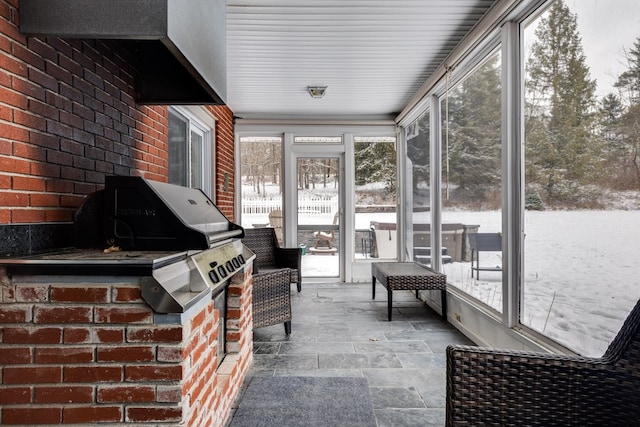 view of unfurnished sunroom