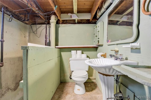 bathroom featuring toilet