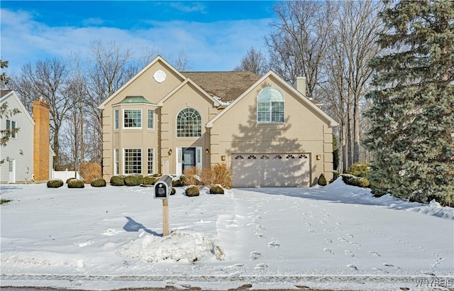 view of front property featuring a garage