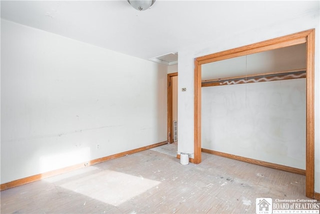 unfurnished bedroom featuring a closet