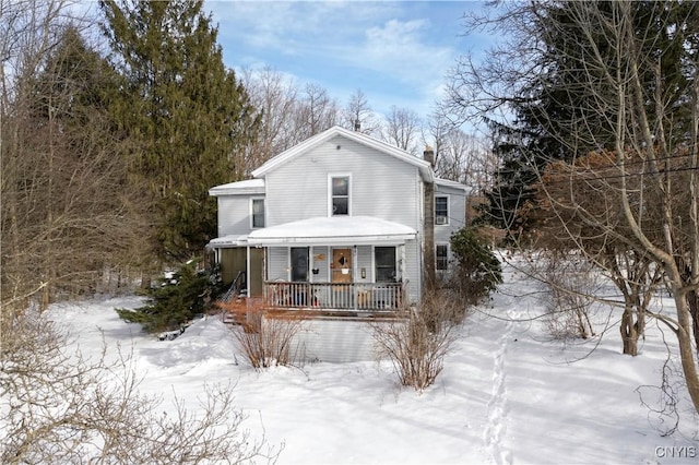 view of front of property featuring a porch