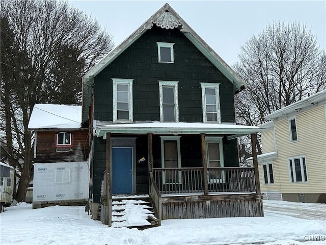 view of front facade with covered porch