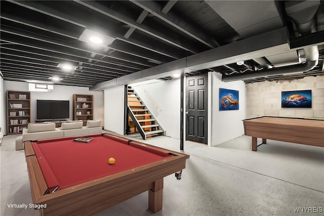 recreation room with pool table