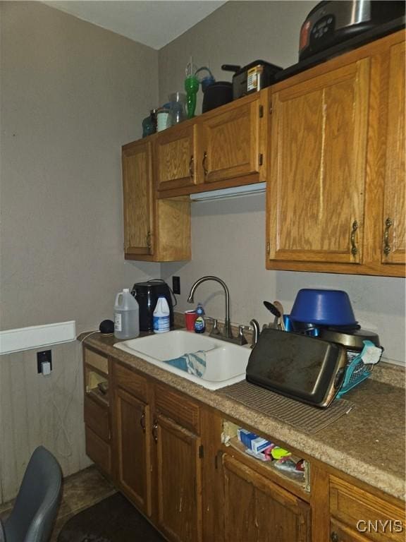 kitchen featuring sink