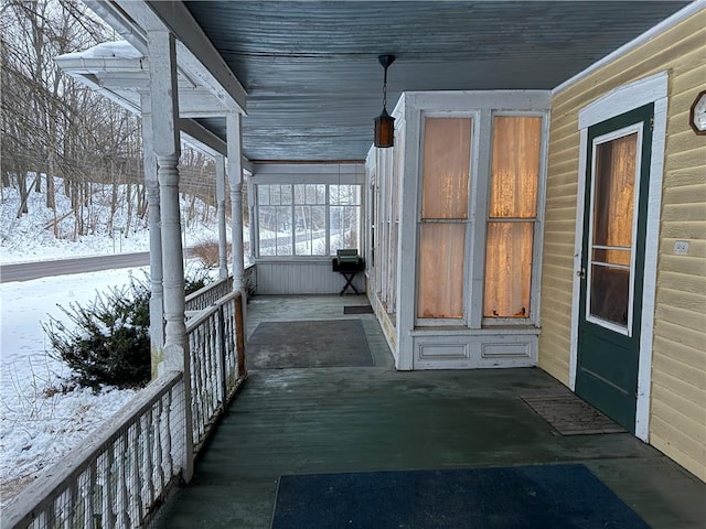 view of unfurnished sunroom