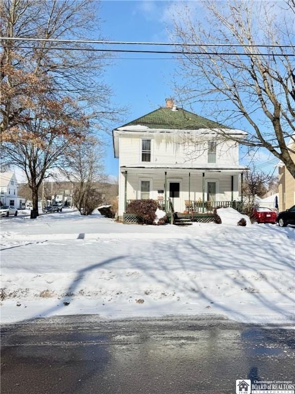 view of front of home with covered porch