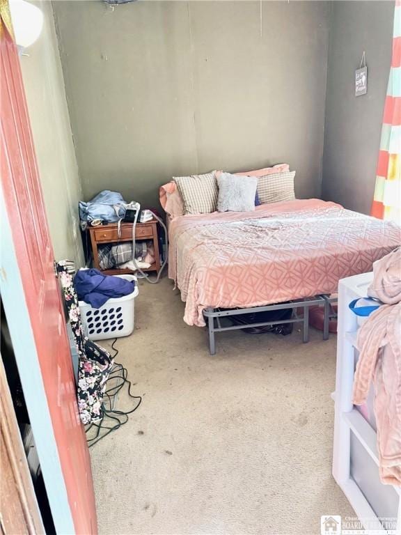 bedroom featuring carpet floors