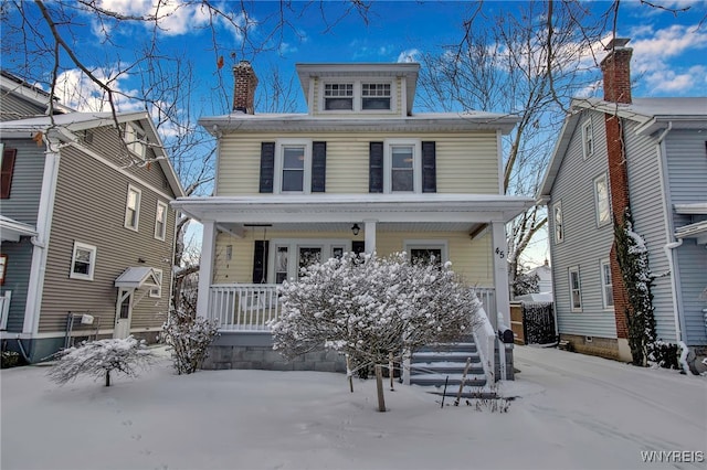 view of front facade featuring a porch