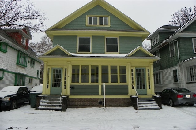 view of front facade