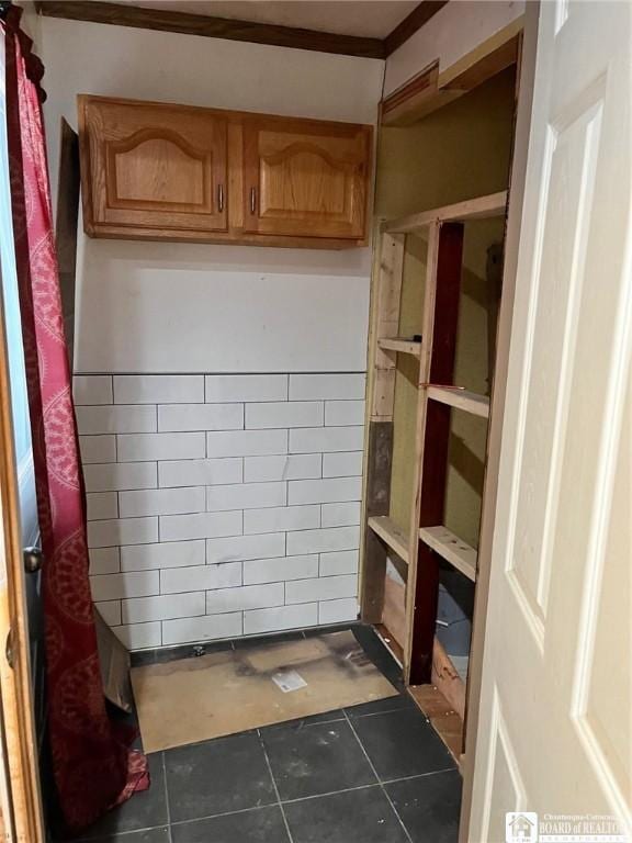 mudroom featuring tile patterned floors