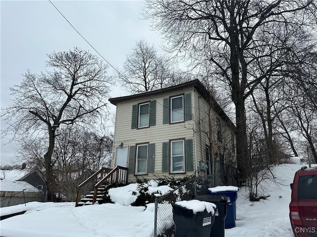 view of front of property