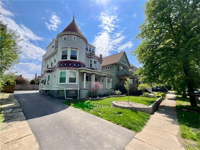 547 Potomac Ave, Buffalo, NY 14222 - view of front of home featuring a front yard