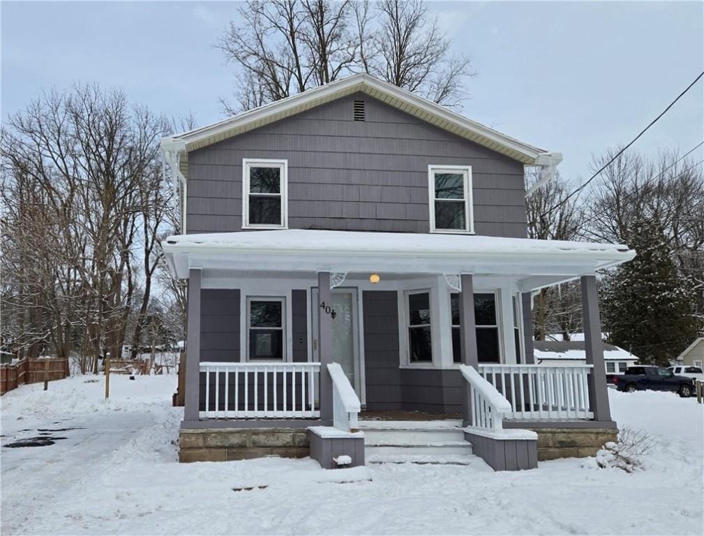 view of front of home