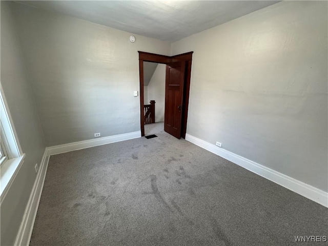 view of carpeted spare room