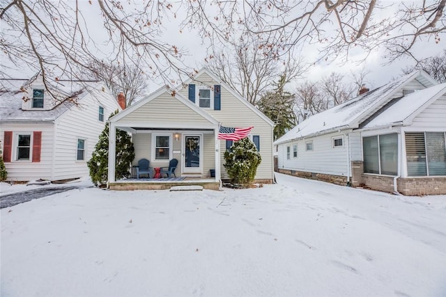 view of front of house with covered porch