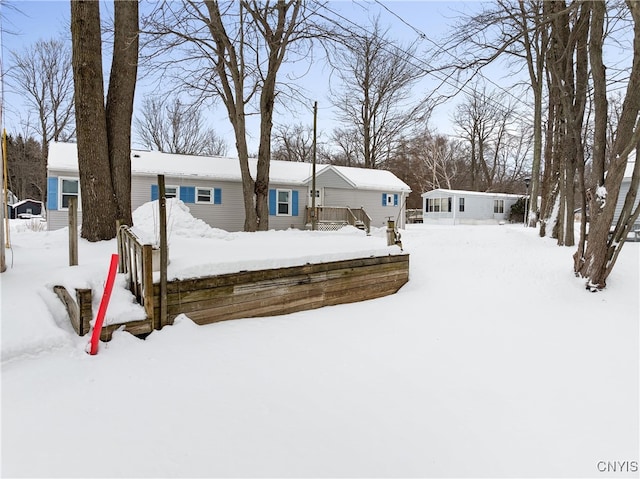 view of front of property