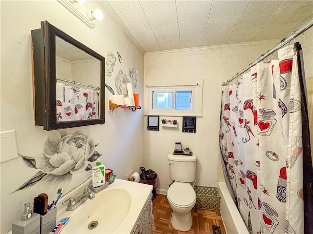 full bathroom with parquet flooring, toilet, crown molding, vanity, and shower / bath combo