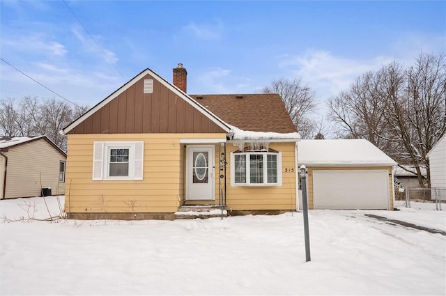 view of front facade with a garage