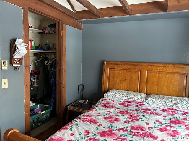 bedroom featuring a closet