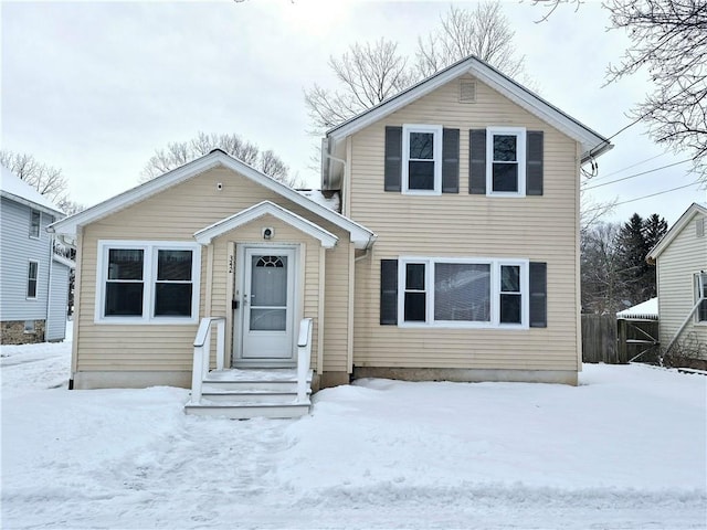 view of front property