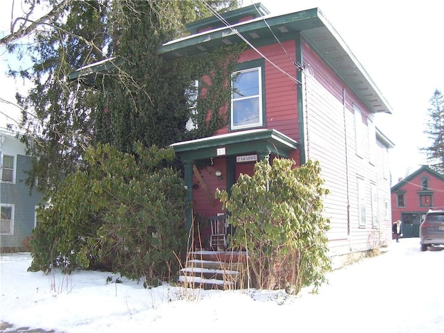 view of front of home