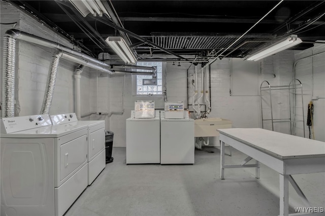 laundry area with washer and clothes dryer