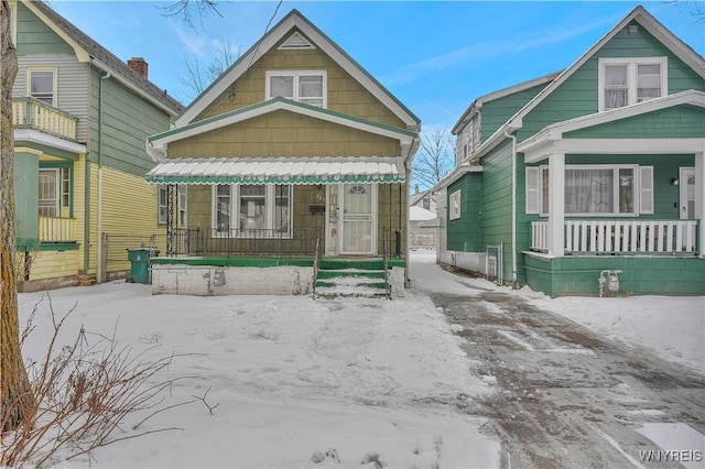 view of front of house with covered porch