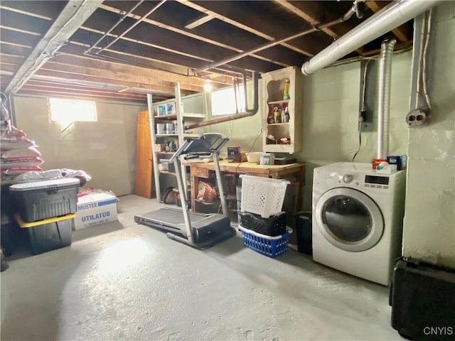 basement featuring washer / dryer