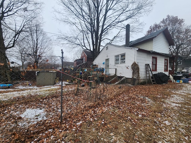 view of home's exterior