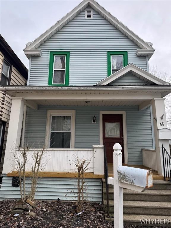 view of front of home featuring a porch