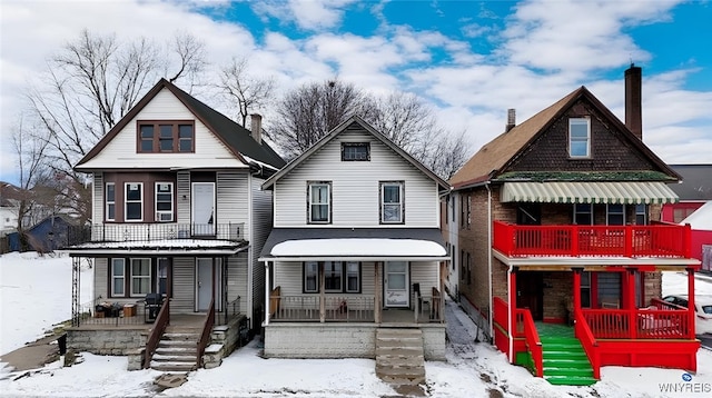 view of front of home featuring covered porch