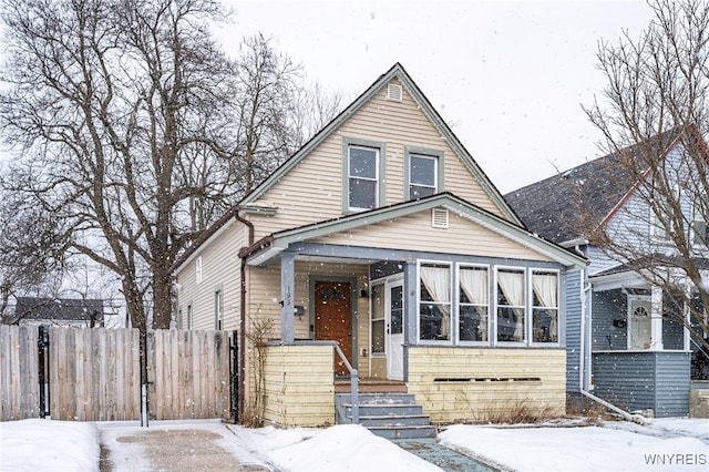 view of front of property