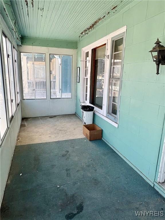 view of unfurnished sunroom