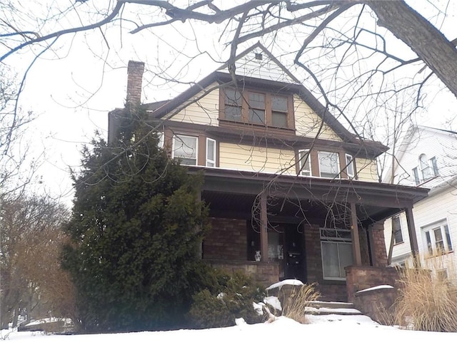 view of front facade with covered porch