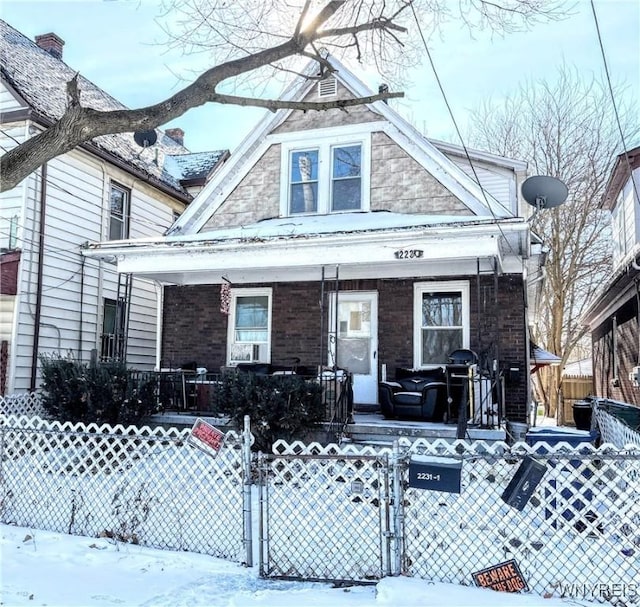 view of front facade with covered porch