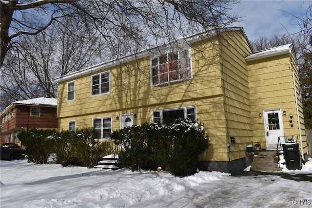 view of colonial inspired home