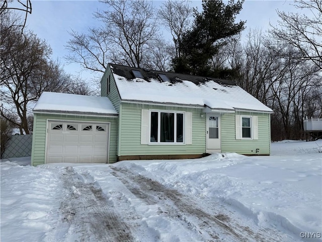 view of front facade with a garage