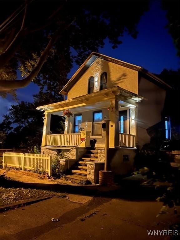 view of front of house featuring a porch