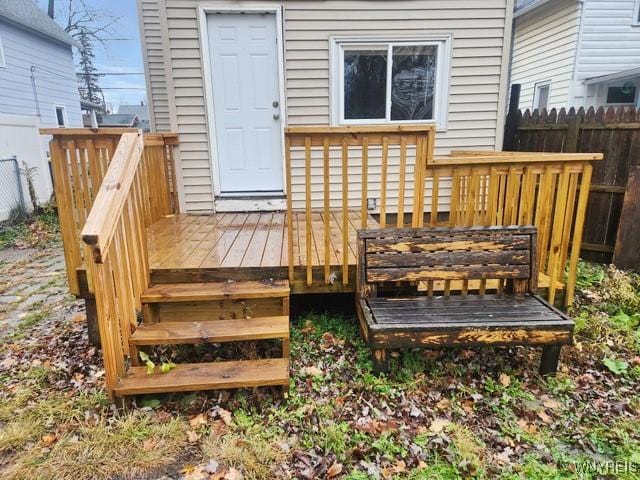 17 Beattie Ave, Lockport-City, NY 14094 - deck featuring fence