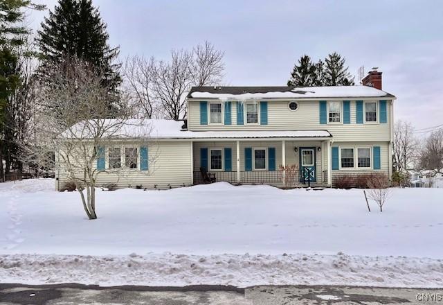 view of front of house with covered porch