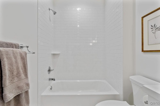 full bath with toilet and shower / tub combination