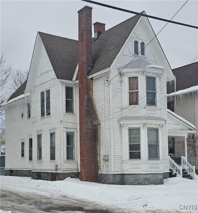 view of front of house