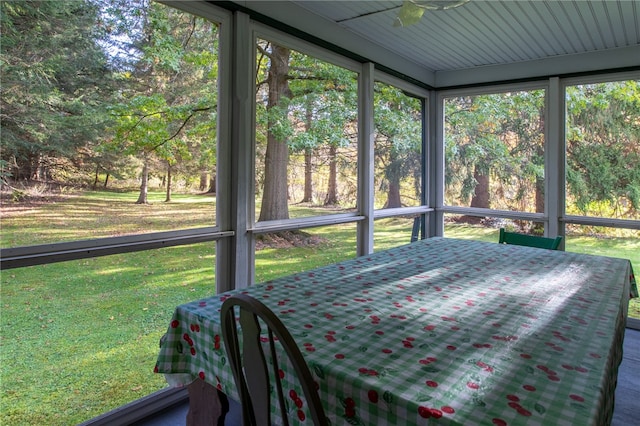 view of sunroom / solarium