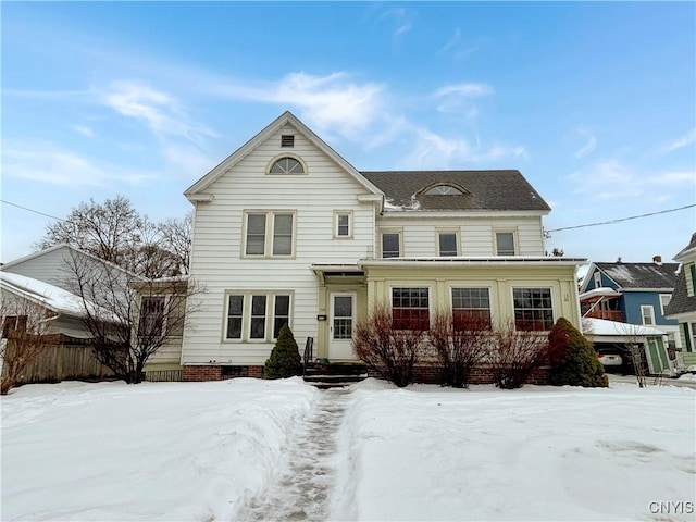 view of front property