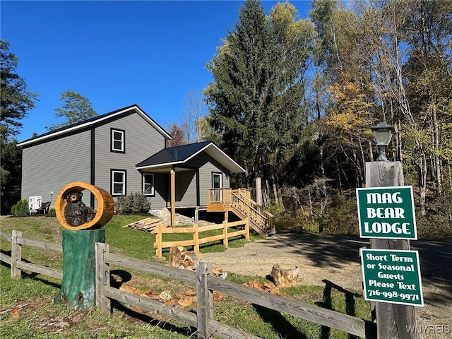 view of front of home