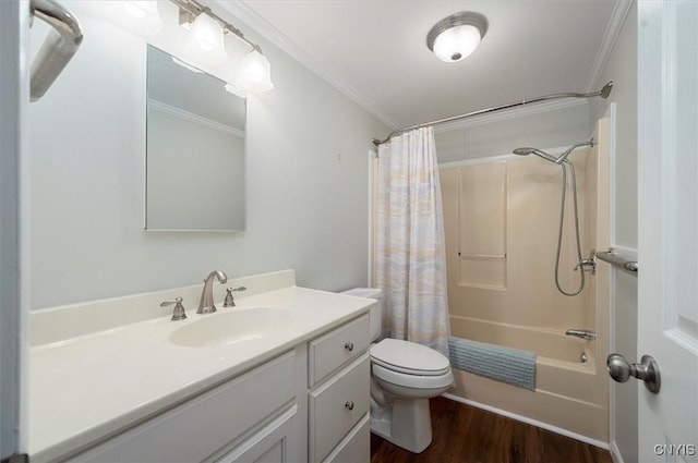 full bathroom with shower / tub combo with curtain, hardwood / wood-style floors, crown molding, and toilet